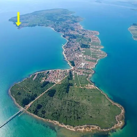 Torovi Hills Apartment Vir